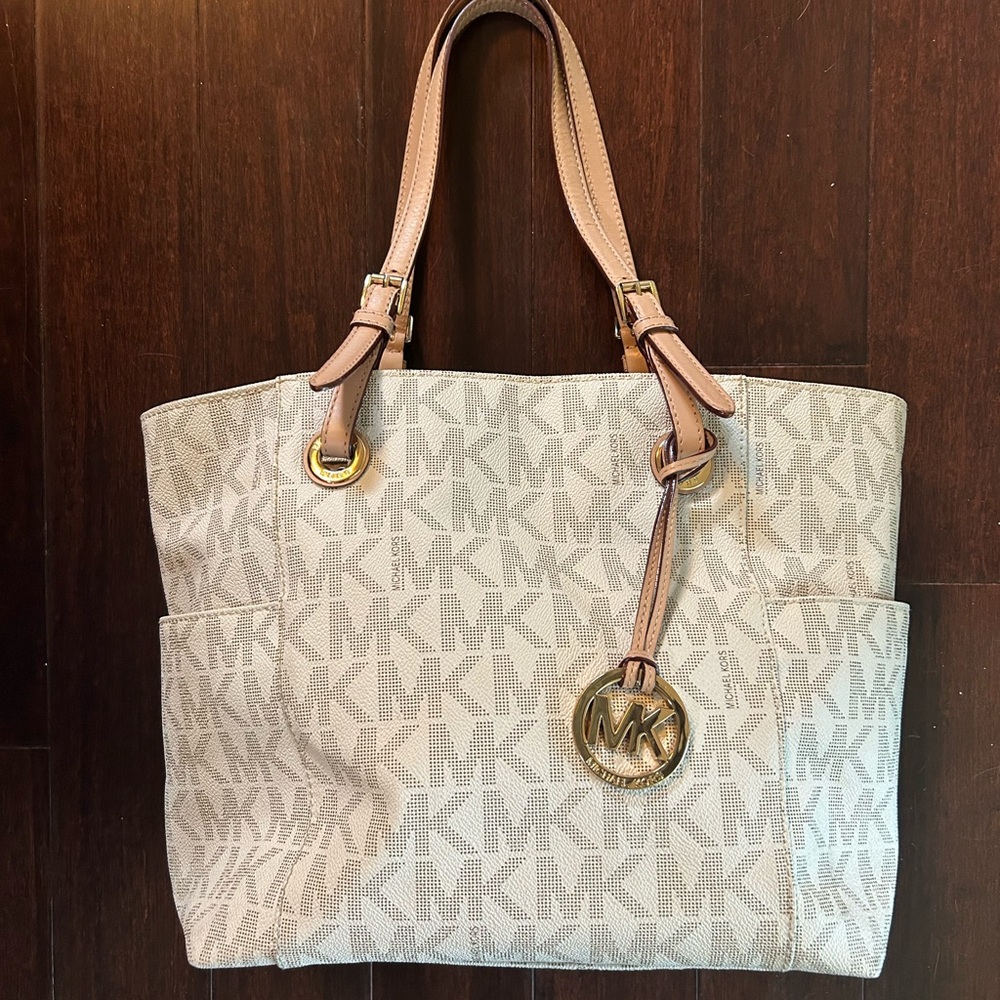 Michael Kors 3 Compartment Purse large